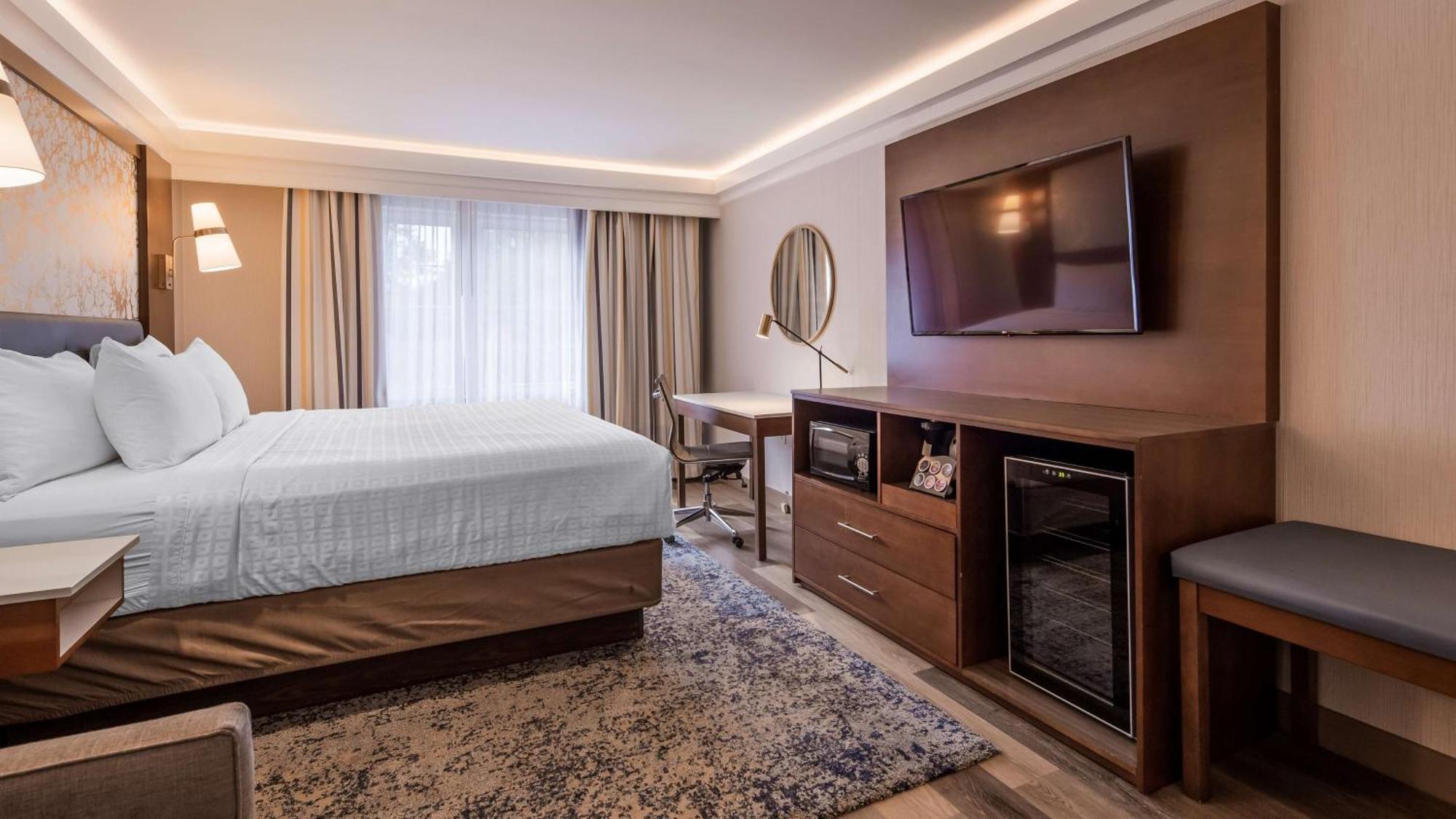 The Westfield Inn, BW Signature Collection Екстер'єр фото